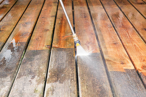 Best Driveway Pressure Washing  in Brooklyn Heights, OH